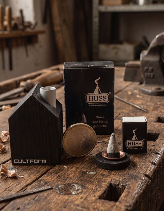 Räucherhaus Mini Gr. S im Set mit Huss Mini-Räucherkerzen Holzbox | Echt Erzgebirge