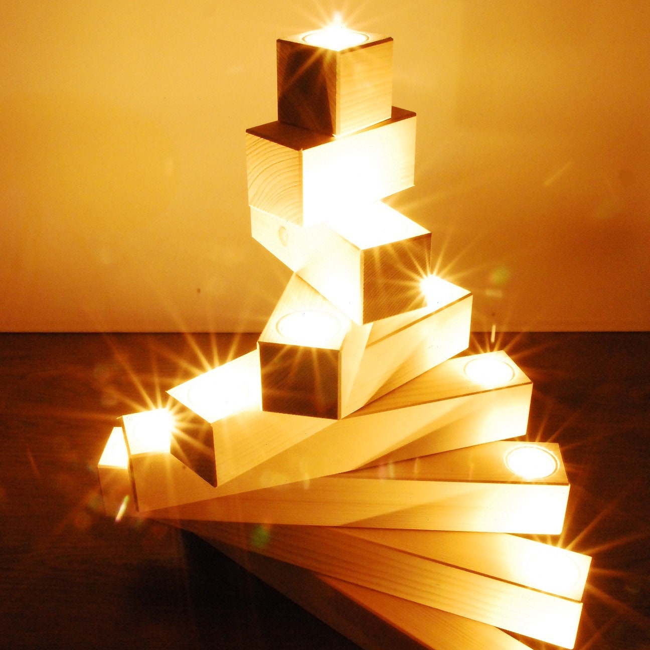 Lichterfichte | Alternative zum Weihnachtsbaum | Teelichthalter | Weihnachtsbaum aus Holz